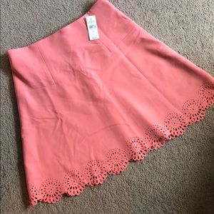 NWT LOFT Coral Laser Cut Scalloped Skirt Size 4